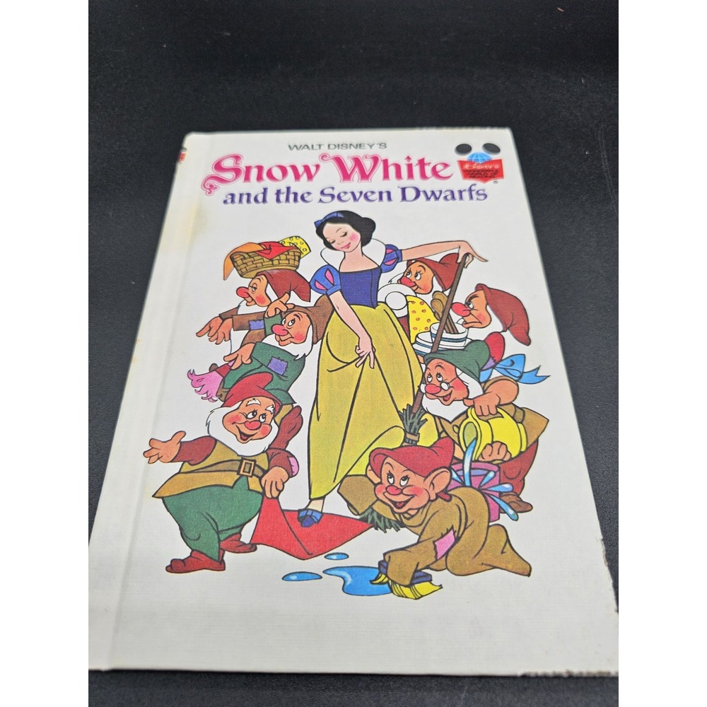Walt Disney Snow White and the Seven Dwarfs Book Club Edition Vintage 1973